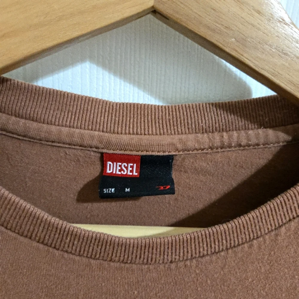 Diesel Men's Brown T-Shirt Size M - Picture 3 of 11